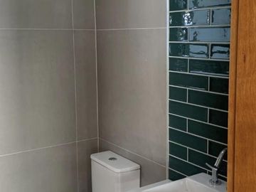 Casa 4 ambientes en 2 plantas vista Laguna en venta - Barrio Sebastian Gaboto - Pueblos del Plata
