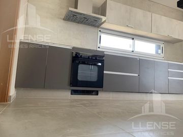 Casa 4 ambientes en 2 plantas vista Laguna en venta - Barrio Sebastian Gaboto - Pueblos del Plata