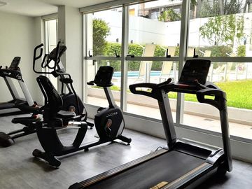 VENTA ESPECTACULAR TRES AMBIENTES  COCHERA FULL AMENITIES EDIFICIO LIN CALEL VILLA URQUIZA