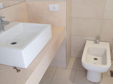 VENTA ESPECTACULAR TRES AMBIENTES  COCHERA FULL AMENITIES EDIFICIO LIN CALEL VILLA URQUIZA