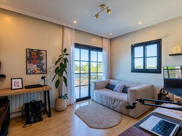 Casa de Lujo en Venta de 4 Dormitorios, en Barrio Cerrado Puerto Roldan, Roldan