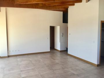 VENTA departamento 2 dormis, 1 cochera, vista al lago centro