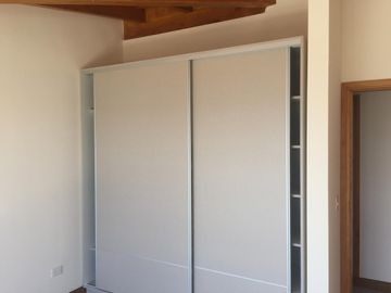 VENTA departamento 2 dormis, 1 cochera, vista al lago centro