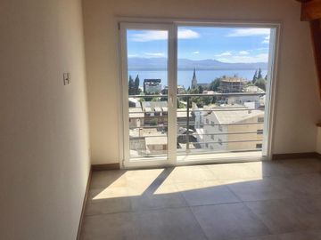 VENTA departamento 2 dormis, 1 cochera, vista al lago centro