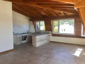 VENTA departamento 2 dormis, 1 cochera, vista al lago centro