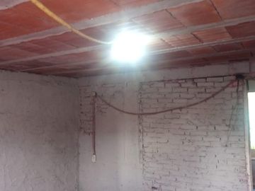 Casa en venta - 5 Dormitorios 3 Baños - 230mts2 - Longchamps