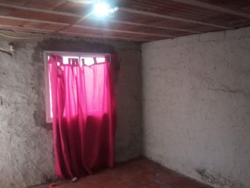 Casa en venta - 5 Dormitorios 3 Baños - 230mts2 - Longchamps