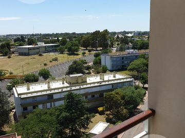 5 Ambientes Piso Alto con Vista Abierta en EXCELENTE UBICACION