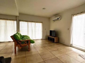 Casa en venta - 2 Dormitorios 2 Baños - Cocheras - 160Mts2 - Neuquén