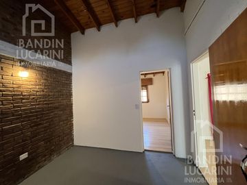 Casa en  Venta en Berazategui 3 Habitaciones. Impecable.