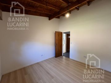 Casa en  Venta en Berazategui 3 Habitaciones. Impecable.