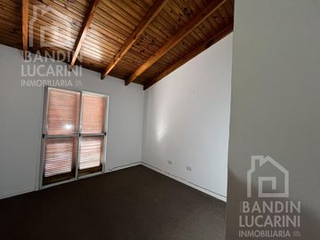 Casa en  Venta en Berazategui 3 Habitaciones. Impecable.