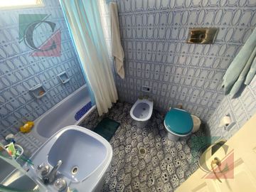 Casa 4 ambientes con terraza, patio y cochera APTO CREDITO
