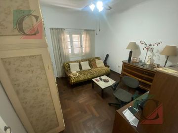 Casa 4 ambientes con terraza, patio y cochera APTO CREDITO