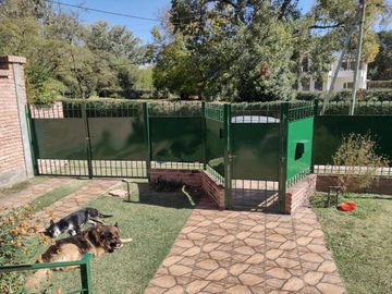 Casa - La Cumbre Cordoba 4 ambientes, 3 baños mas toilette, escritorio, gran parque.