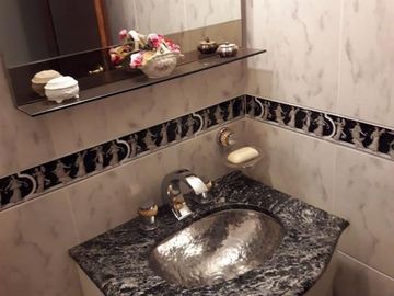 Casa - La Cumbre Cordoba 4 ambientes, 3 baños mas toilette, escritorio, gran parque.