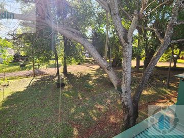 Se vende casa en barrio Privado Panambi
