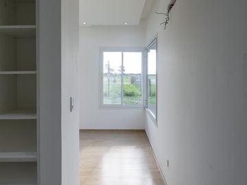 Casa en venta con renta - Barrio San Simon, Canning