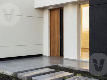 Casa en venta con renta - Barrio San Simon, Canning