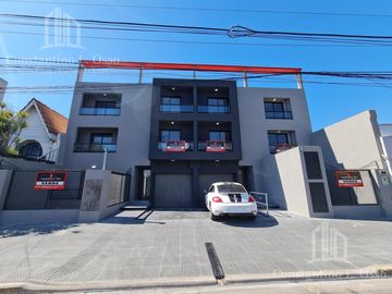 Departamento  dos ambientes  - al contrafrente - Banfield Oeste