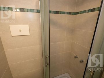 4 AMBIENTES A LA CALLE CON BALCON TERRAZA Y VISTA LATERAL AL MAR