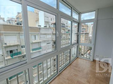 4 AMBIENTES A LA CALLE CON BALCON TERRAZA Y VISTA LATERAL AL MAR