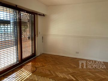Casa - La Lucila-Vias/Maipu  5 ambientes -