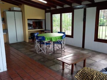 Casa en venta - 3 Dormitorios 2 Baños - 900Mts2 - Miramar