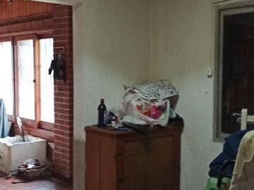 Casa en venta - 3 dormitorios 2 baños  - jardín parquizado 140mts2 - San Bernardo Del Tuyu
