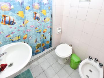 Departamento  un dormitorio con balcón zona facultades