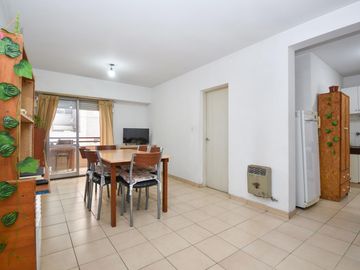 Departamento  un dormitorio con balcón zona facultades