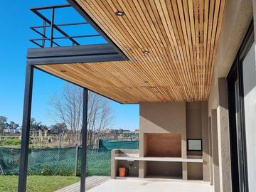 Casa en Vila Marina