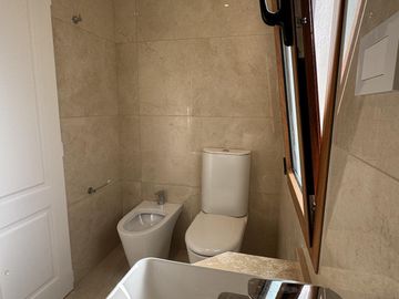 OPORTUNIDAD Venta casa 4 dormitorios a la laguna - Santa Isabel - Escobar