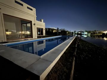 OPORTUNIDAD Venta casa 4 dormitorios a la laguna - Santa Isabel - Escobar