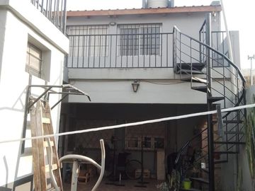 CASA 3 DORM + DPTO 2 DORM