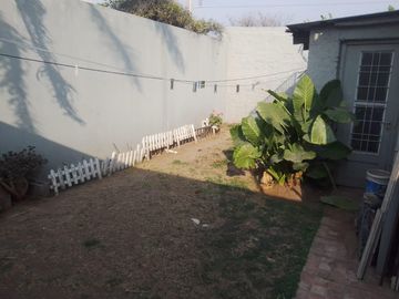 CASA 3 DORM + DPTO 2 DORM