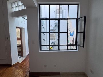 PH en Almagro, hermoso, con terraza.