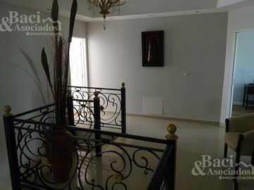 Casa - Tristan Suarez