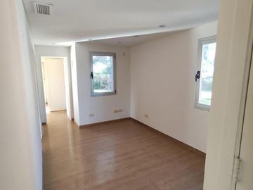 Casa en venta - 4 Dormitorios 2 Baños - Cocheras - 350Mts2 - El Palomar, Cañuelas