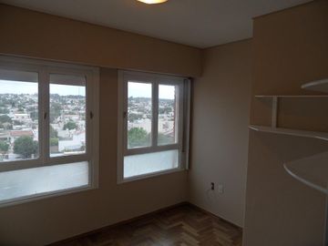 Departamento en venta - 3 dormitorios 2 baños - 75mts2 - Bahia Blanca