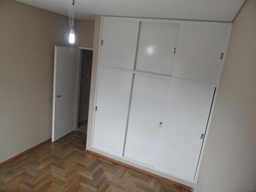 Departamento en venta - 3 dormitorios 2 baños - 75mts2 - Bahia Blanca
