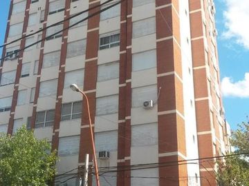 Departamento en venta - 3 dormitorios 2 baños - 75mts2 - Bahia Blanca