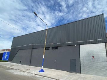 Galpón venta La Plata. San Carlos