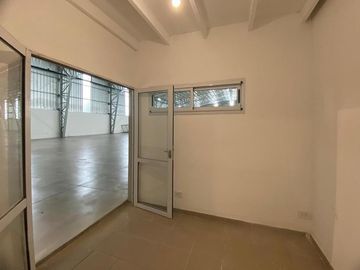 Galpón venta La Plata. San Carlos