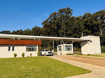 Casa en La Aldea Club de Campo Colón