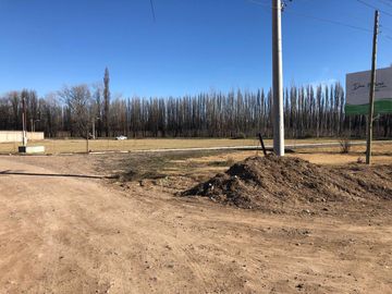Terreno con excelente ubicación - Centenario - NEUQUEN