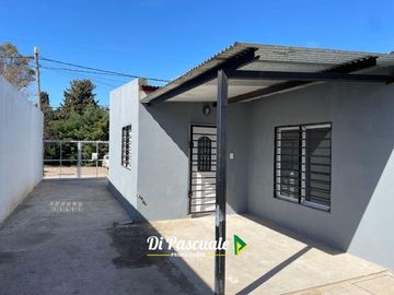 Casa 3 Ambientes con Parque y Pileta -  La Reja