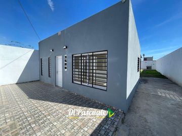 Casa 3 Ambientes con Parque y Pileta -  La Reja