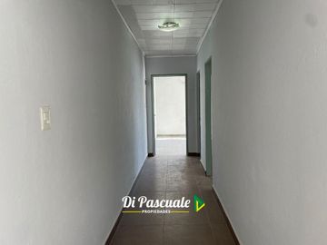 Casa 3 Ambientes con Parque y Pileta -  La Reja
