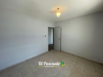 Casa 3 Ambientes con Parque y Pileta -  La Reja